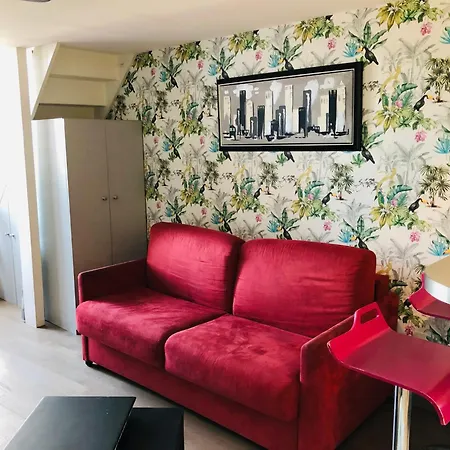 Daire Mezzanine 4 Pers 300m Rer B